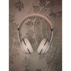 Beats Solo³ Wireless - Satin Gold